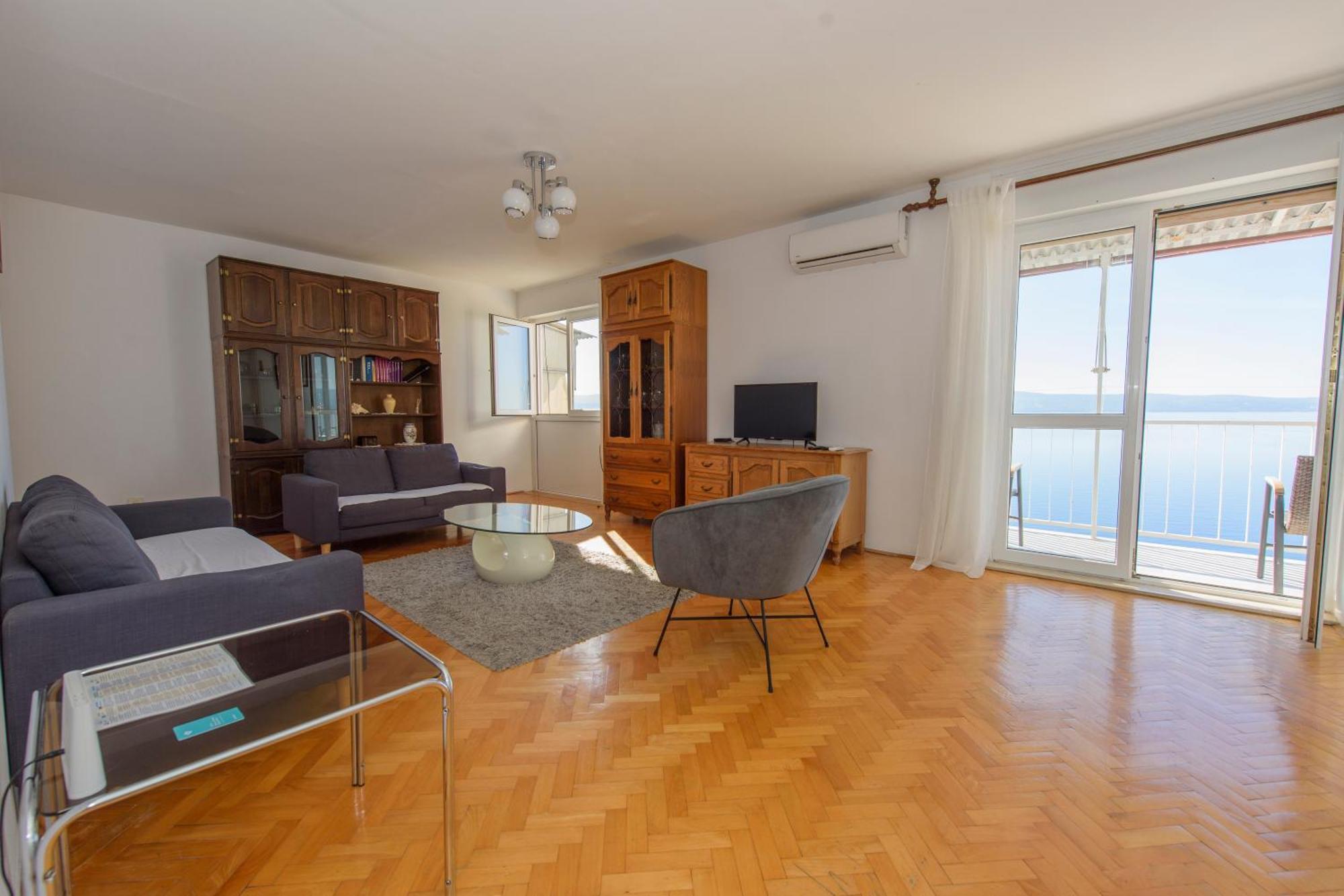 Sunny Apartment Омиш Экстерьер фото