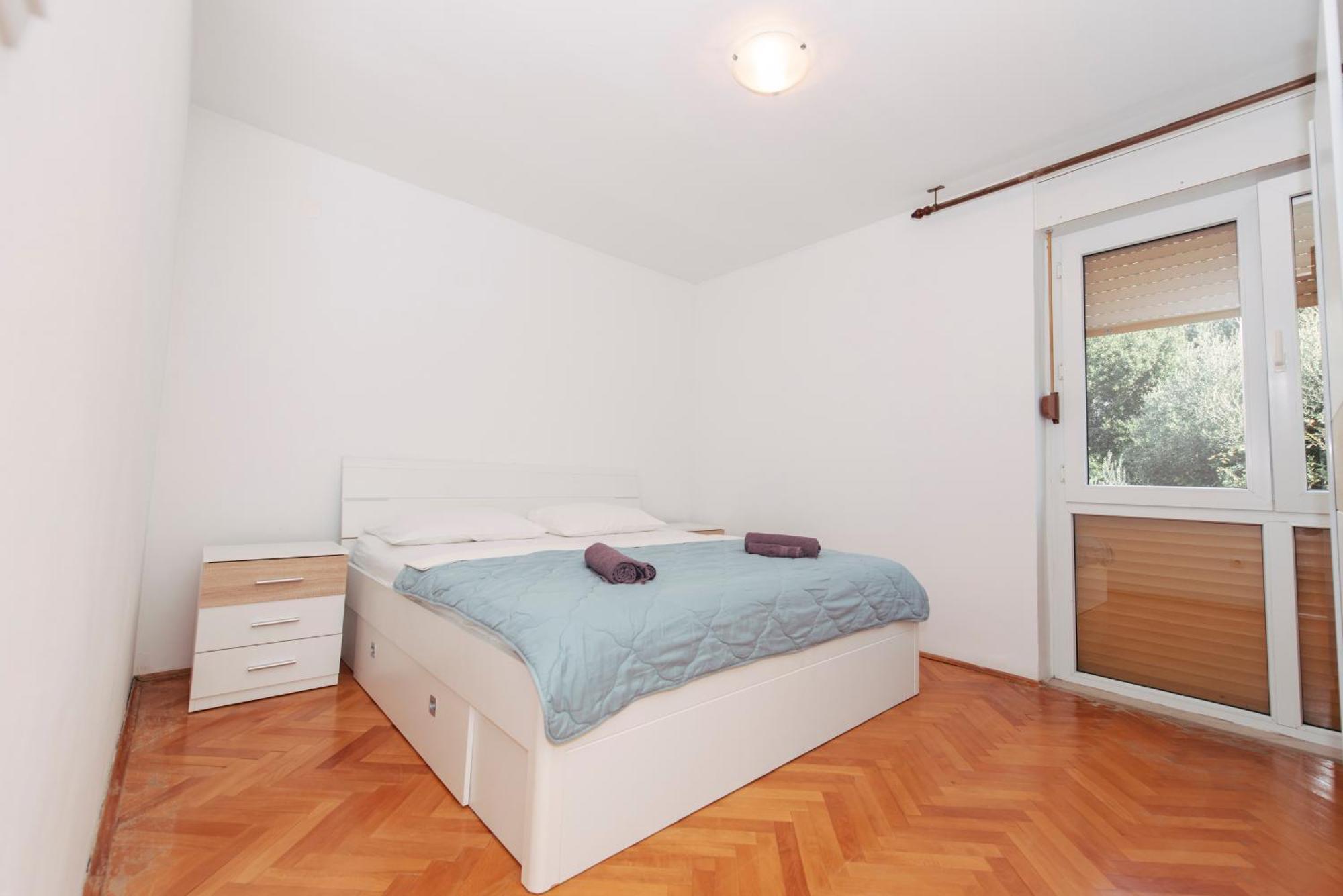 Sunny Apartment Омиш Экстерьер фото